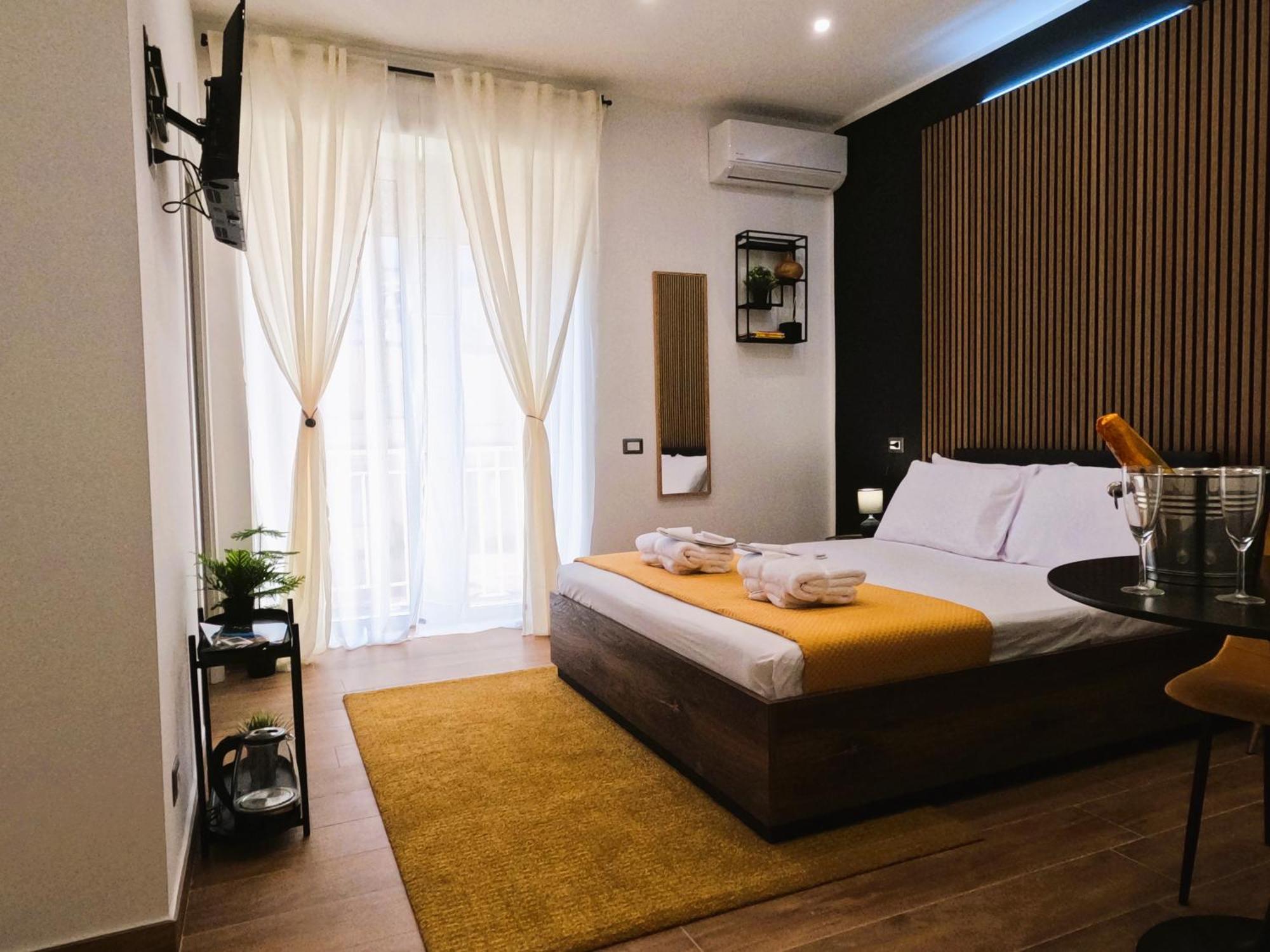 Blackwoody Contemporary Rooms - Napoli Centro Storico 外观 照片